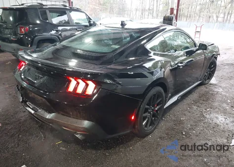 2024 Ford Mustang Gt Premium Fastback z USA, uszkodzony, nr VIN 1FA6P8CF6R5435826